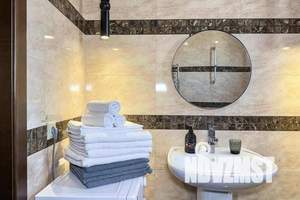 Дом 200м², 2-этажный, посуточно,