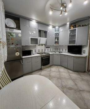 Дом 186м², 3-этажный, на длительный срок,