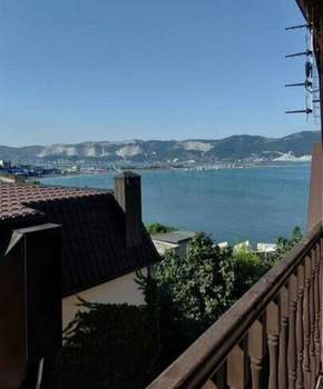 Дом 186м², 3-этажный, на длительный срок,