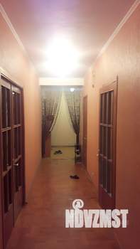 Таунхаус 100м², 3-этажный, на длительный срок,