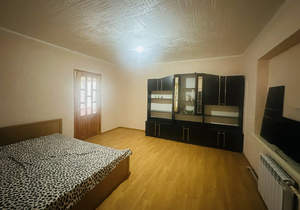 Дом 90м², 2-этажный, на длительный срок,