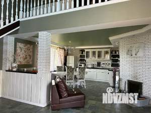 Дом 200м², 2-этажный, посуточно,