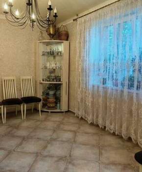 Дом 186м², 3-этажный, на длительный срок,