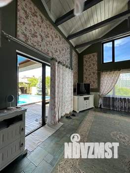 Дом 200м², 2-этажный, посуточно,