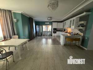 Дом 273м², 2-этажный, участок 10 сот.