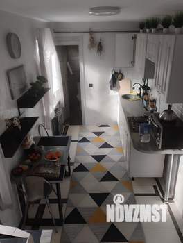 Дом 200м², 3-этажный, участок 8 сот.