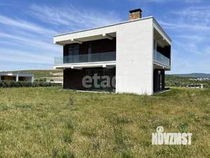 Дом 273м², 2-этажный, участок 10 сот.