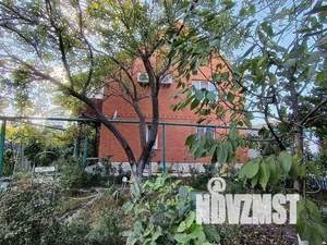 Дом 193м², 3-этажный, участок 5 сот.