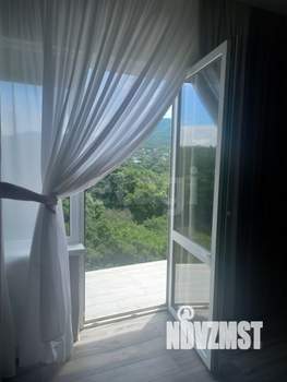 Дом 242м², 2-этажный, участок 4 сот.