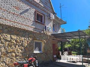 Дом 100м², 3-этажный, участок 6 сот.