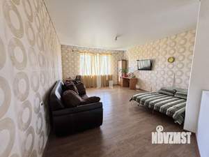 Дом 230м², 3-этажный, участок 6 сот.