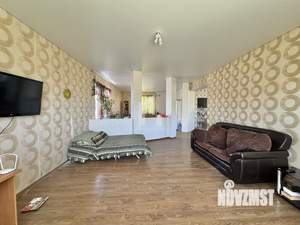 Дом 230м², 3-этажный, участок 6 сот.