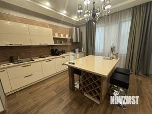 Дом 262м², 2-этажный, участок 7 сот.