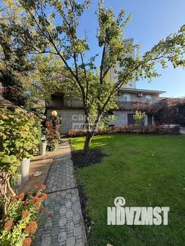 Дом 331м², 2-этажный, участок 10 сот.