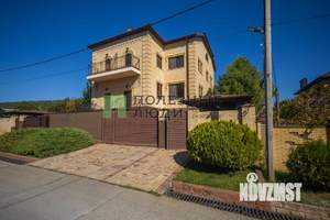 Дом 300м², 4-этажный, участок 5 сот.