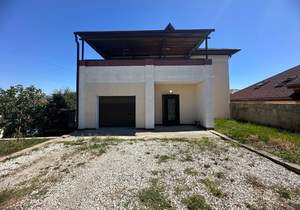 Дом 230м², 2-этажный, участок 6 сот.