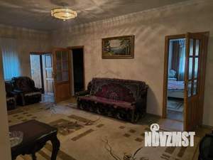 Дом 367м², 3-этажный, участок 1 сот.