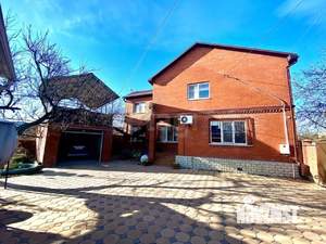 Дом 277м², 2-этажный, участок 4 сот.