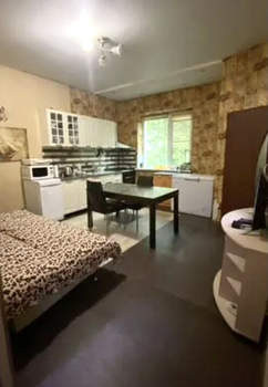 Дом 130м², 2-этажный, участок 6 сот.