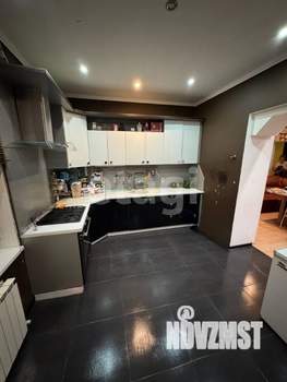 Дом 187м², 3-этажный, участок 3 сот.