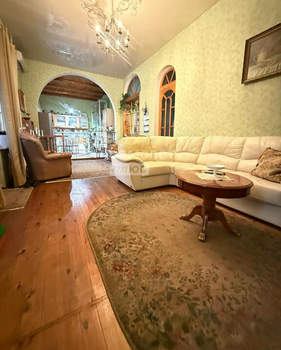 Дом 331м², 2-этажный, участок 10 сот.