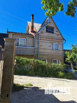 Дом 100м², 3-этажный, участок 6 сот.