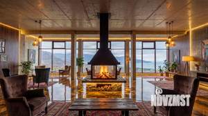 Дом 1394м², 2-этажный, участок 76 сот.