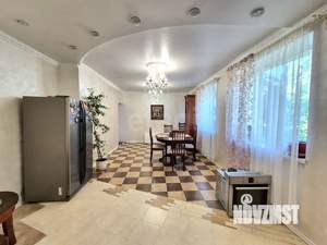 Дом 600м², 3-этажный, участок 13 сот.