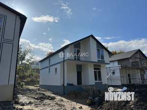 Дом 140м², 2-этажный, участок 4 сот.