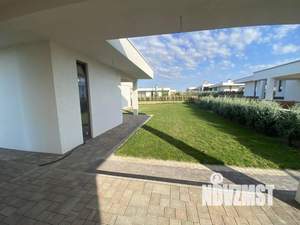 Дом 211м², 2-этажный, участок 10 сот.