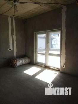 Дом 100м², 2-этажный, участок 3 сот.