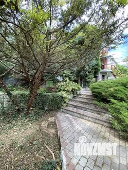 Дача 175м², 3-этажный, участок 6 сот.