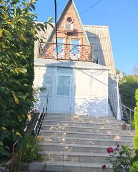 Дом 69м², 3-этажный, участок 7 сот.