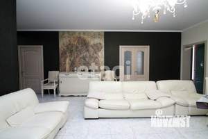 Дом 532м², 3-этажный, участок 8 сот.