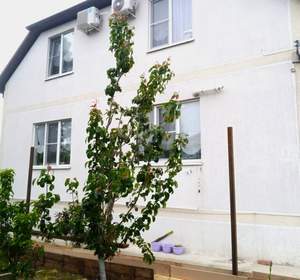 Дом 221м², 2-этажный, участок 8 сот.