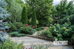 Дом 350м², 3-этажный, участок 17 сот.