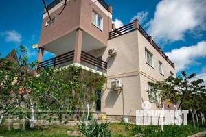 Дом 280м², 2-этажный, участок 8 сот.