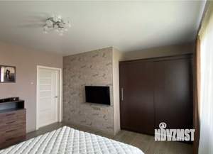 Дом 98м², 2-этажный, участок 8 сот.