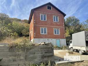 Дом 130м², 2-этажный, участок 6 сот.