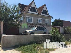 Дом 208м², 2-этажный, участок 9 сот.