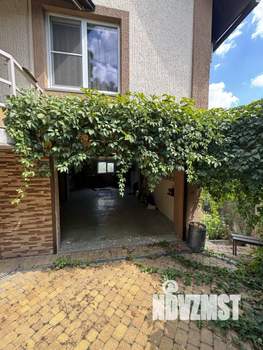 Дом 237м², 3-этажный, участок 5 сот.