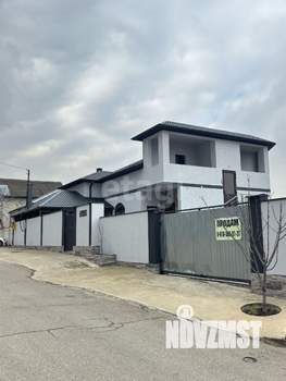 Дом 440м², 3-этажный, участок 4 сот.