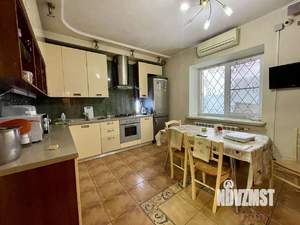 Дом 247м², 3-этажный, участок 3 сот.