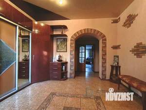 Дом 193м², 3-этажный, участок 5 сот.