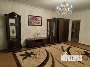 Дом 367м², 3-этажный, участок 1 сот.