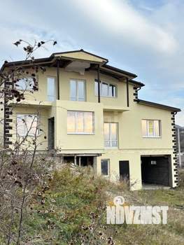 Дом 331м², 2-этажный, участок 9 сот.