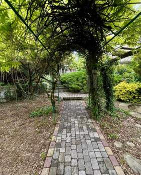 Дом 174м², 3-этажный, участок 6 сот.