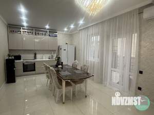 Дом 196м², 2-этажный, участок 3 сот.