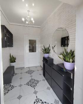 Дом 221м², 2-этажный, участок 8 сот.