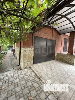 Дом 275м², 3-этажный, участок 8 сот.